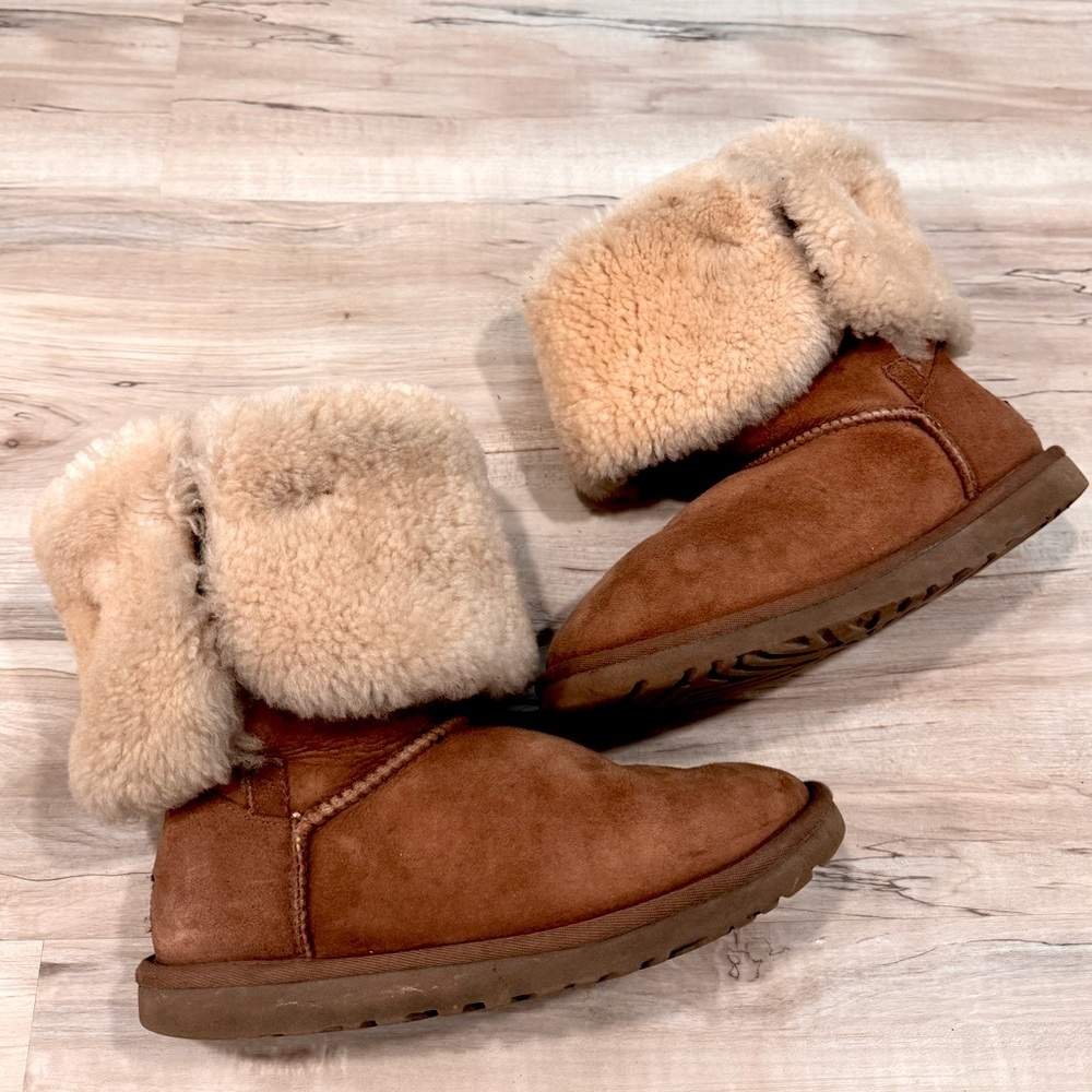 UGG Australia Bailey Button Triple Boot - image 6